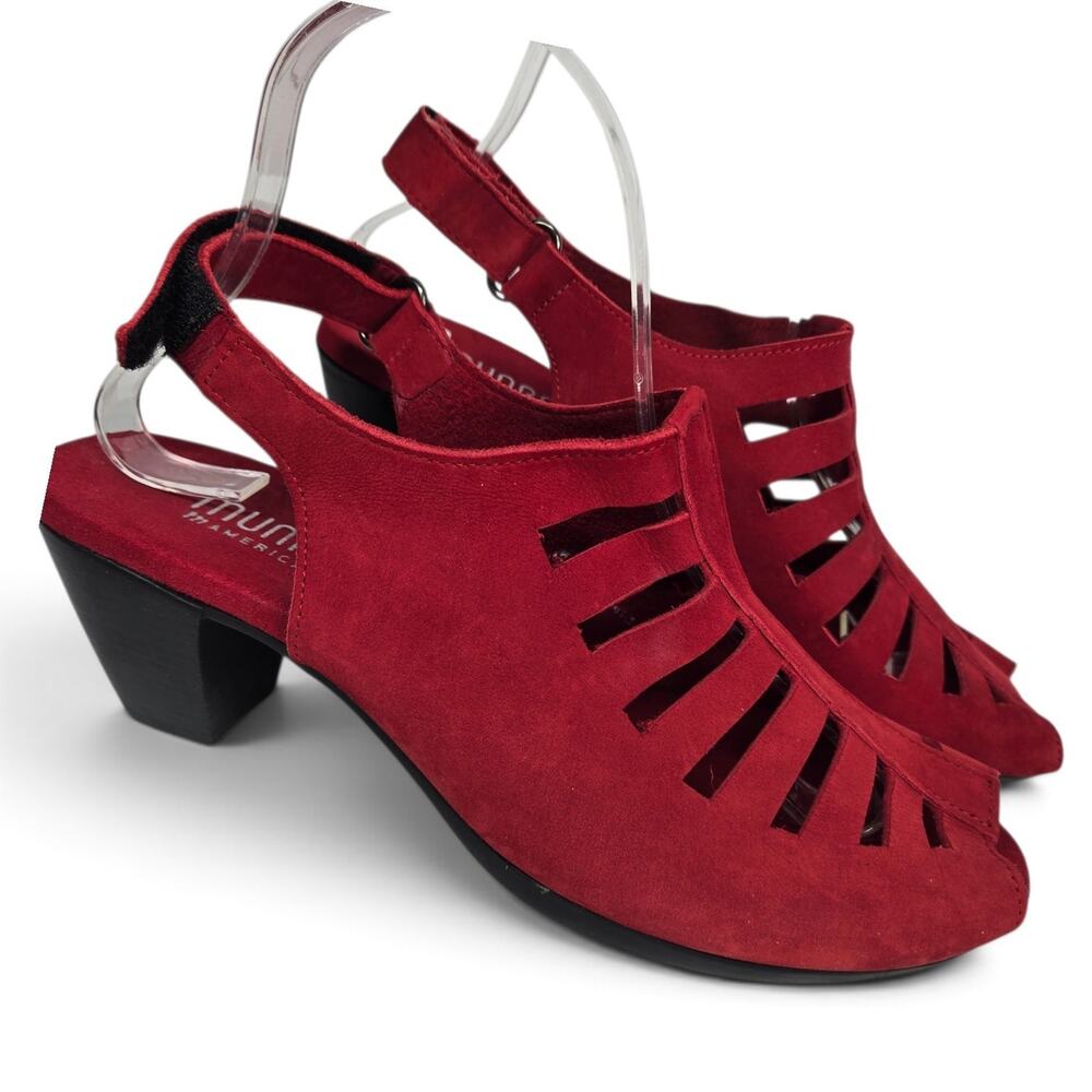 Munro Abby Slingback Sandals Size 9.5M Red Leather Block Heel Comfort Shoes